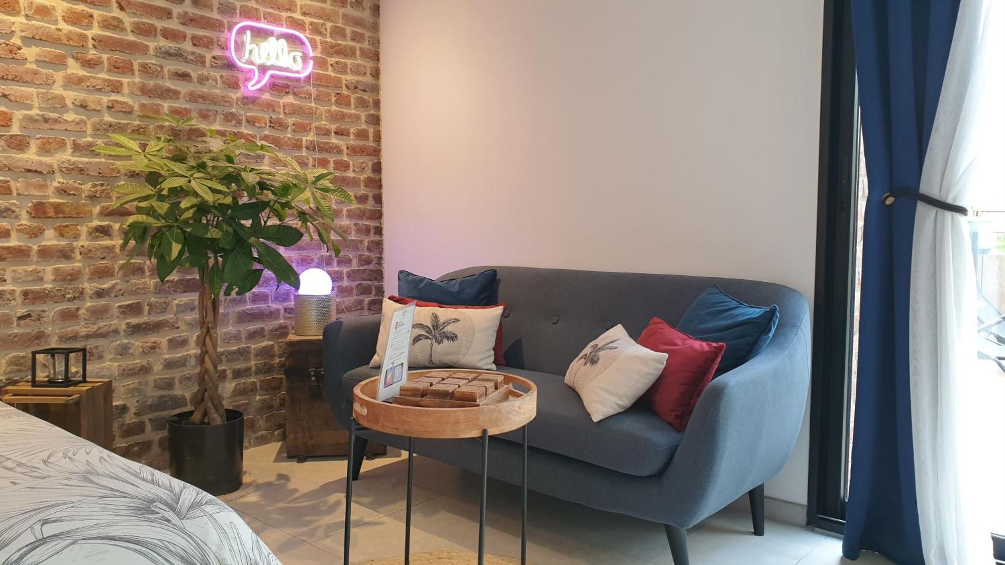 Awoingt Gary Suite - Studio Cosy, Spa Et Jardin Privatif A 4 Min De Cambrai מראה חיצוני תמונה